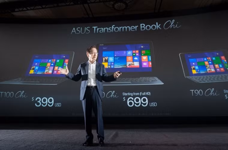 Tại CES 2015, màn hình cong ASUS LX341 mang đến trải nghiệm âm thanh cao cấp ngoài thế mạnh về hình ảnh. Góc nhìn 178o và trang bị loa cao cấp công nghệ ASUS SonicMaster.