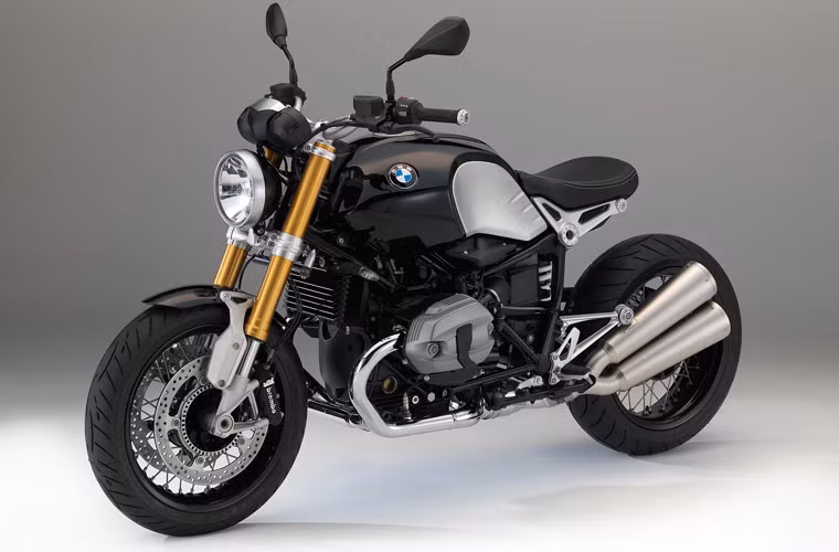 Hiện showroom Motorrad ở Hà Nội mới có một chiếc để trưng bày, song lô hàng sắp tới sẽ về trong thời gian gần nhất bởi đã có rất nhiều khách hàng đặt hàng.