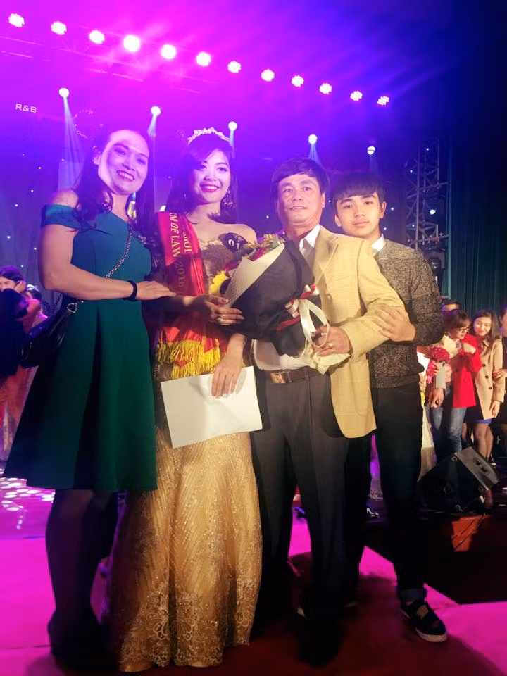 Sau những vòng tranh tài, người chiến thắng cuối cùng là Nguyễn Bích Ngọc, cô gái quê gốc Thanh Hóa, cựu học sinh trường THPT chuyên Lam Sơn. Khác với những mùa thi trước, danh hiệu Hoa khôi sau khi được trao vẫn ít nhiều tạo ra những tranh cãi khi một bộ phận khán giả, những bạn trẻ theo dõi cuộc thi cho rằng người chiến thắng chưa thực sự xứng đáng. Tuy nhiên với Nguyễn Bích Ngọc, cô trở thành tân Hoa khôi của Đại học Luật Hà Nội một cách đầy thuyết phục khi gần như mọi khán giả đều đã kỳ vọng vào cô từ những vòng thi trước. 