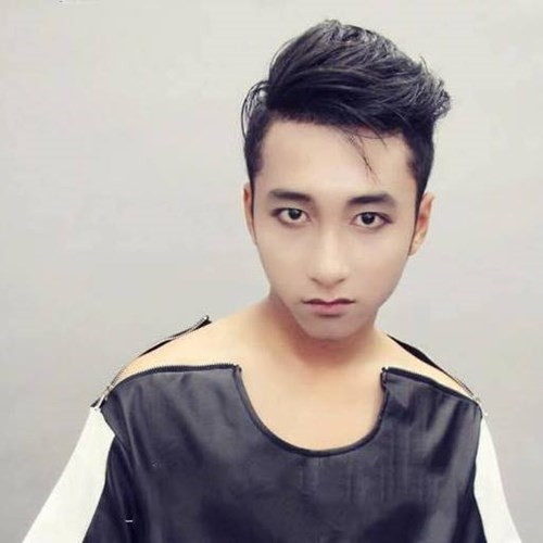 Từ một anh chàng làm nhân viên bảo vệ, sau khi được nhiều dân mạng biết đến, Võ Viễn Thiện bất ngờ xuất hiện ở một số sự kiện, cuộc vui của giới trẻ và đem đến một số tiết mục ca nhạc. Một điều đặc biệt là Viễn Thiện không phủ nhận việc mình bắt chước Sơn Tùng MTP bởi đơn giản cậu thần tượng ca sĩ này. Thiện thường hát nhạc của Sơn Tùng, ăn mặc giống Sơn Tùng, thậm chí còn tập tành những cử chỉ, hành động rất giống với chàng ca sĩ quê gốc Thái Bình. Điều này đã khiến các Sky (tên cộng đồng fan của Sơn Tùng MTP) rất khó chịu, bức xúc.