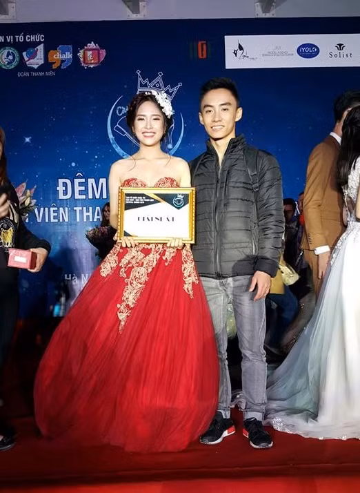 Coi việc học tập từ quá khứ là điều rất quan trọng để có thể rút ra được những kinh nghiệm cho bản thân, Ngọc Anh cho rằng: "Những kinh nghiệm đúc rút được từ quá khứ chính là động lực để em có thể cố gắng phấn đấu và hòa thiện mình nhiều hơn, để mỗi ngày trôi qua sang ngày hôm sau, em sẽ cảm thấy rằng ngày hôm sau mình đã tốt hơn ngày hôm trước".