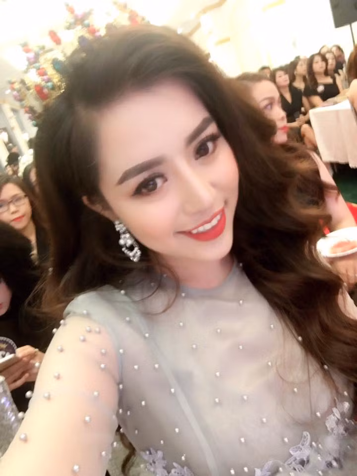 Dù đã có những bước tiến vượt bậc nhờ sự phấn đấu của cá nhân, nhưng đối với Minh Châu, những ngày tháng cơ cực trong quá khứ với những giọt mồ hôi, nước mắt, sự lam lũ của mẹ mới là điều quan trọng nhất làm nên cuộc sống tốt đẹp của cô ở hiện tại.