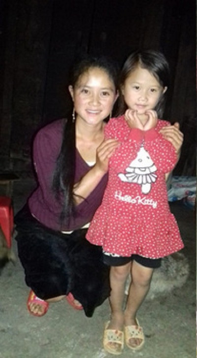 Không chỉ phấn đấu về mặt bản thân, A Quả cũng động viên vợ ở nhà chịu khó đi học giống như mình. Trong thư anh viết gửi chị Thào Thị Lan có đoạn: "Hai con ở nhà với ông bà vợ yên tâm đừng lo lắng, chịu khó tập trung mà học, học xong có cái nghề trong tay thì lúc đó vợ mới xuống Hà Nội với chồng được. Vợ chịu nhiều thiệt thòi lắm nhưng cố lên vì các con, vì mái ấm bé nhỏ của chúng ta, anh và em cùng cố vợ nhé. Vợ học tiếng Anh tầm 6 tháng, chồng sẽ nhờ chị Shu cho vợ đi học đường. Học đường sẽ tiếp thu trực tiếp, học hỏi rất nhanh".