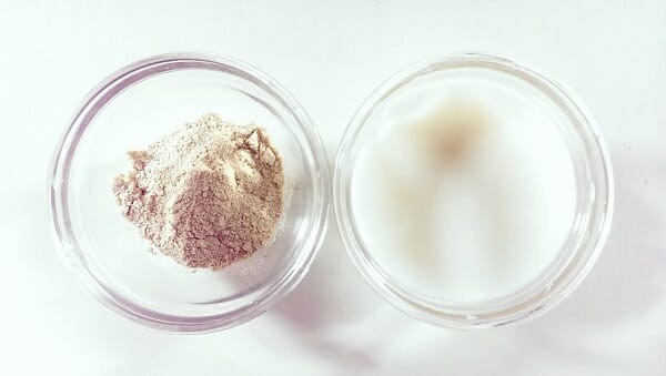 Bạn có thể thay sữa tươi không đường bằng sữa chua không đường, dầu dừa hoặc nước ép dưa chuột. Ảnh: ifree.