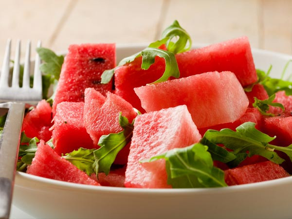 4 thuc don tu dua hau giup giai nhiet cho ngay he nang nong