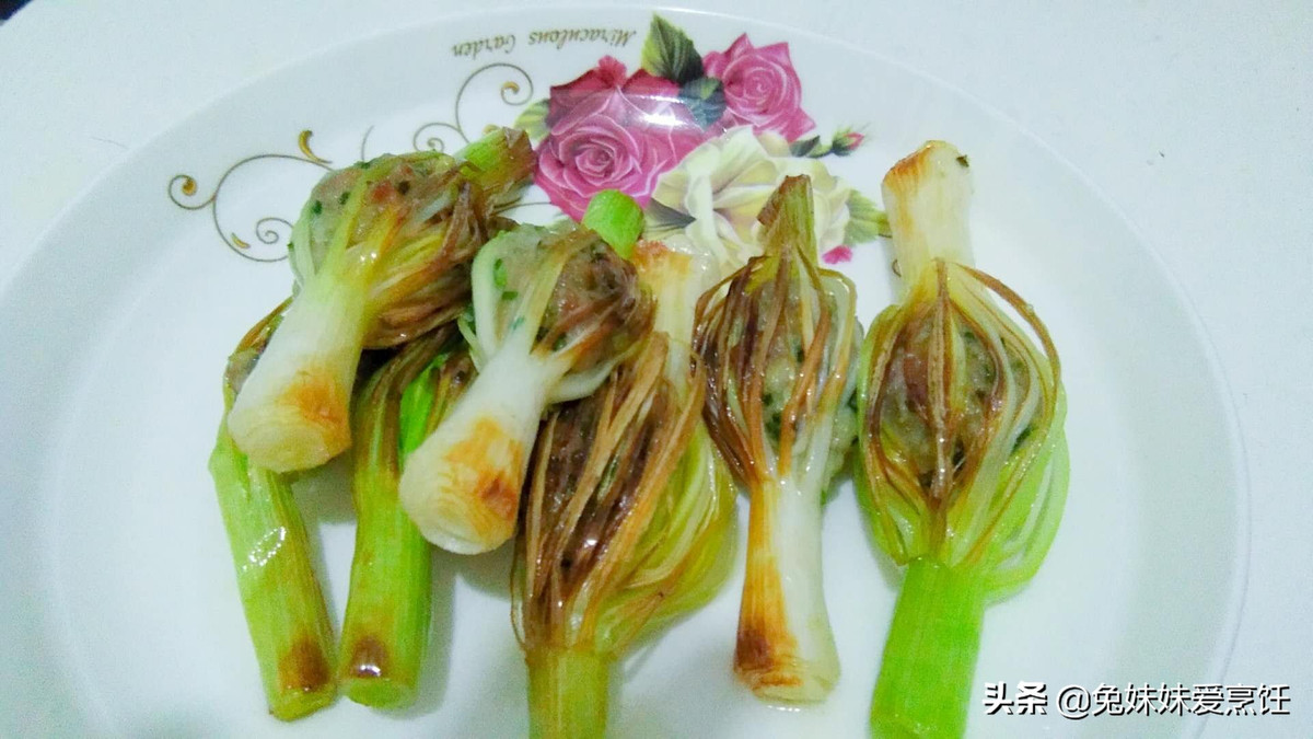 Chiên cho hơi vàng cả hai mặt.