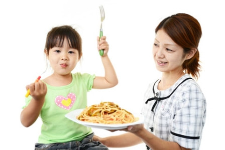 Các món canh vừa thanh mát, giúp việc ăn dễ hơn và ăn ngon miệng hơn. Ảnh: googleusercontent.