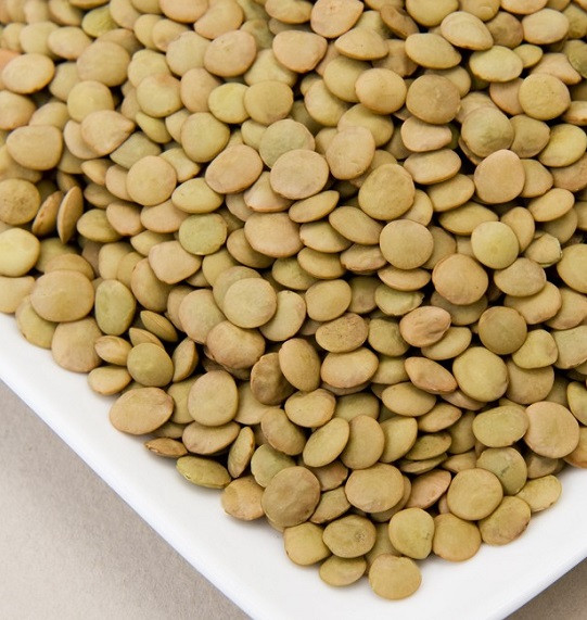 Ngoài ra, bạn hãy thêm đậu lăng vào chế độ ăn giảm cân của mình bởi đậu lăng chứa rất nhiều chất xơ hòa tan giúp hỗ trợ tiêu hóa và giảm cholesterol. Ảnh: daudinhduong.