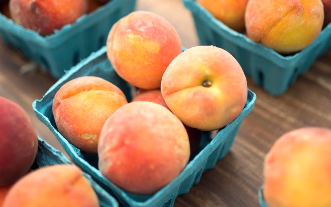 Nguoi co da day yeu tot nhat nen tranh an 4 loai trai cay nay