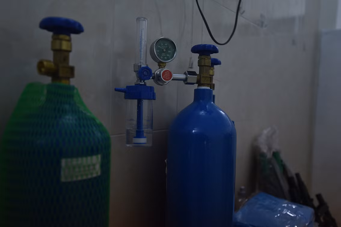 Theo đó, mỗi trạm y tế lưu động sẽ được trang bị 3 bình duy trì tại chỗ và 2 bình lưu động.