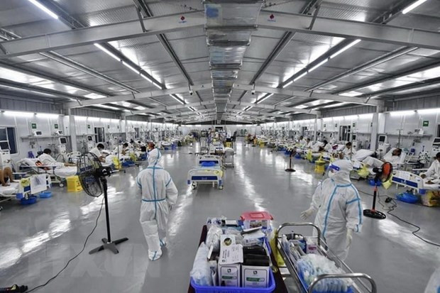 Cụ thể, Khu điều trị bệnh nhân COVID-19 Thới Hòa (thị xã Bến Cát, tỉnh Bình Dương; trực thuộc Bệnh viện dã chiến số 1 Bình Dương) có quy mô 5.300 giường, trong đó bố trí 2.200 giường có trợ thở oxy cố định bằng hệ thống oxy trung tâm.