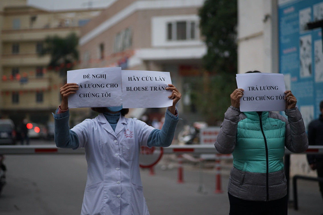 Theo báo cáo ông Đỗ Quốc Huy - Giám đốc Học viện Y Dược học Cổ truyền Việt Nam ký gửi Bộ Y tế, mặc dù Học viện đã nỗ lực thực hiện các giải pháp để giải quyết khó khăn đối với bệnh viện; Ban giám đốc Học viện đã nhiều lần trực tiếp đối thoại, giải thích, động viên viên chức, người lao động… 