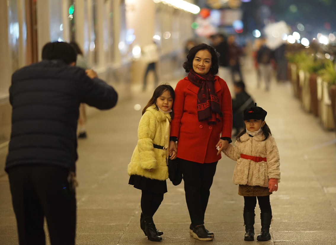 Bắt đầu xuất hiện tâm lý chủ quan khi nhiều người đã "quên" không đeo khẩu trang nơi công cộng.