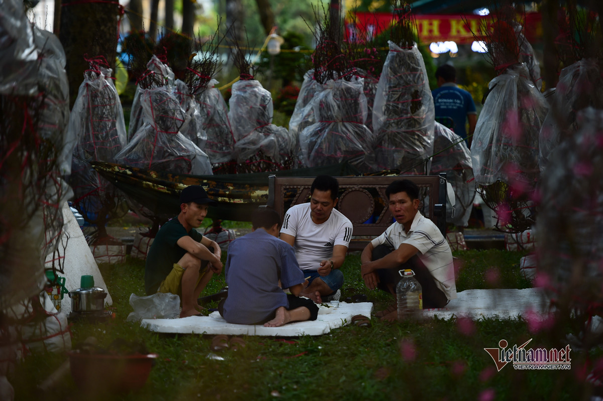 Ông Nhật hy vọng vài ngày tới người dân sẽ tìm đến mua nhiều hơn.