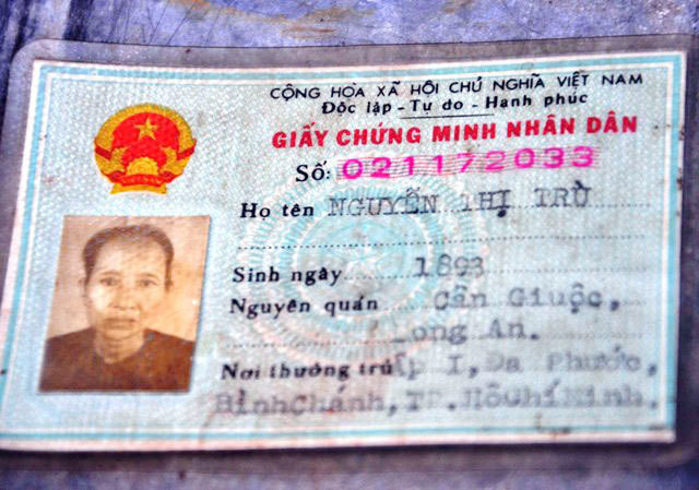 Theo giấy CMND của cụ Trù do Công an tỉnh Long An cấp ngày 25/7/1979, cụ sinh năm 1893, quê ở H.Cần Giuộc, tỉnh Long An.