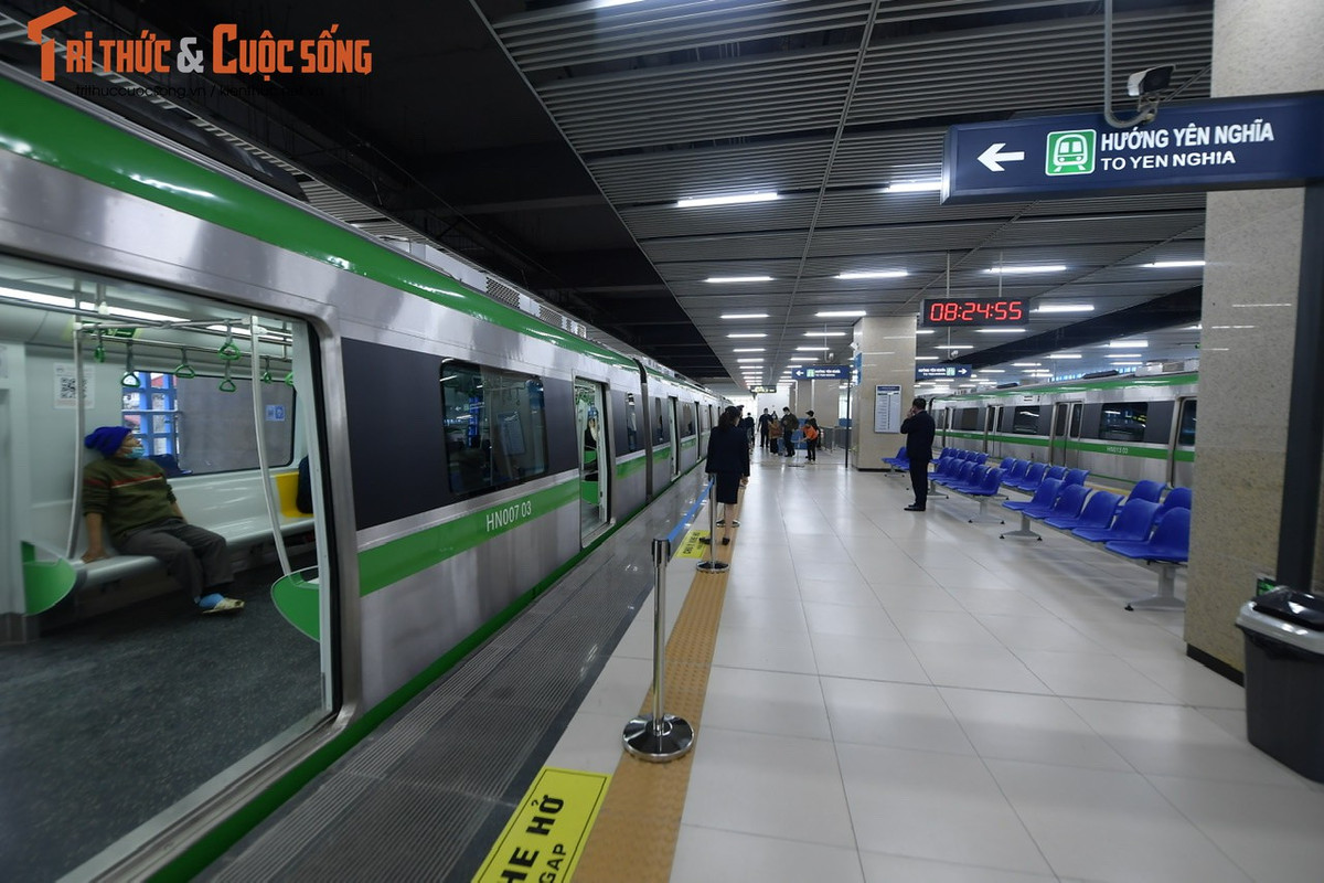 Tau Cat Linh - Ha Dong phuc vu 1 trieu luot khach sau 2 thang hoat dong