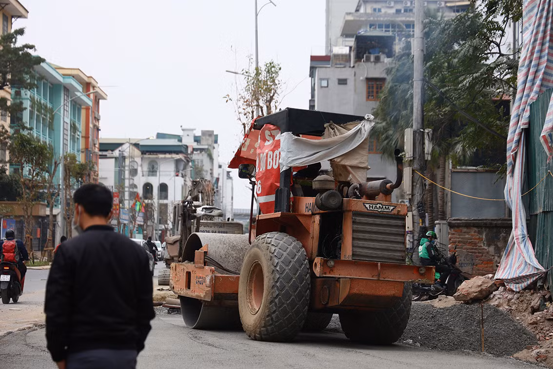 Được coi là "siêu dự án" của quận Thanh Xuân, tuyến đường này khởi công từ năm 2018 với mong muốn giảm ùn tắc giao thông cho khu vực này.