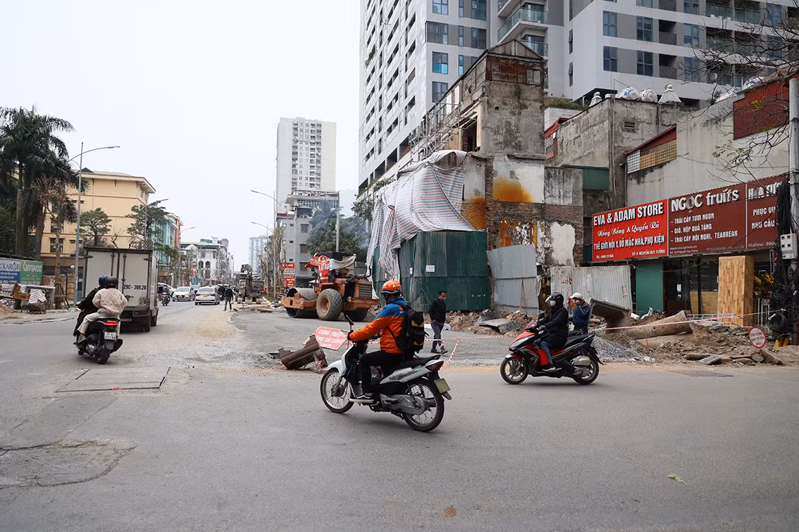“Sieu du an” quan Thanh Xuan: Loi di nao danh cho nguoi di bo?