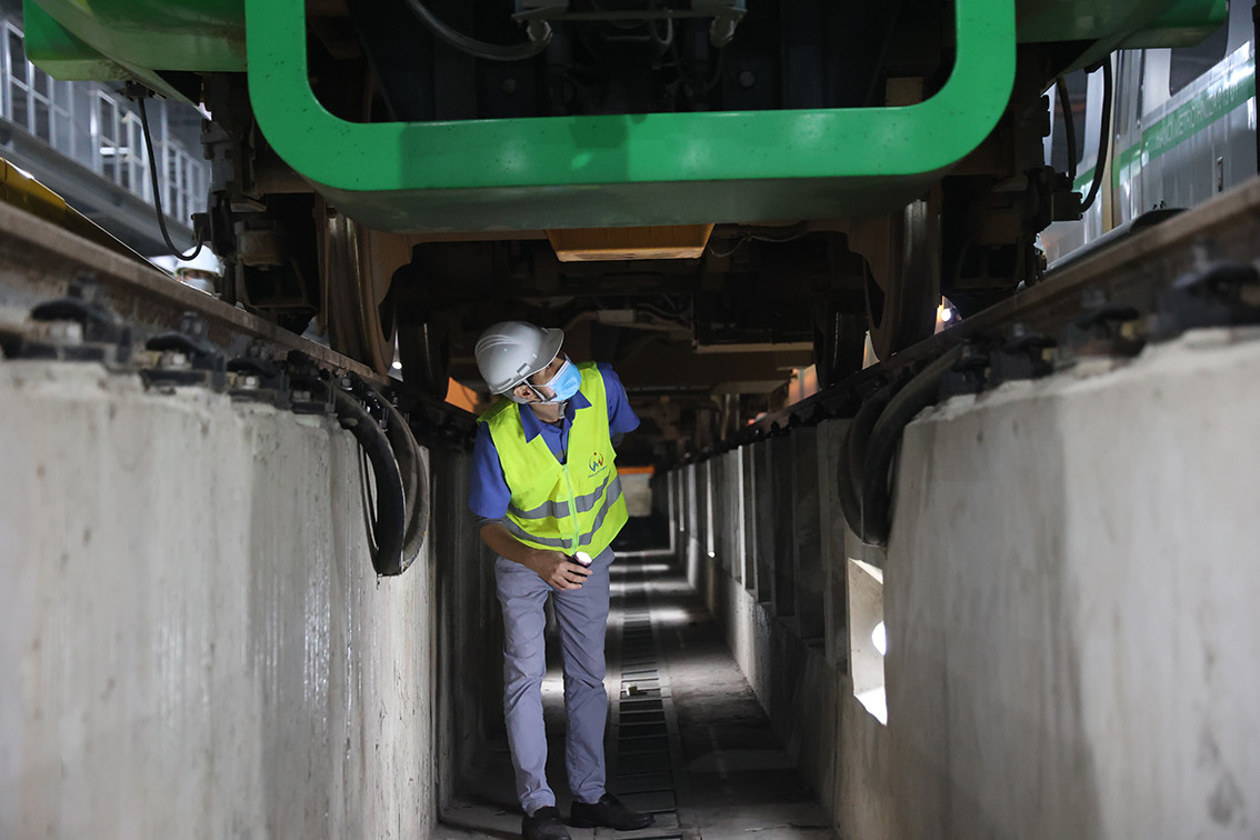 Do tàu chạy bằng điện có nhiều bộ phận, linh kiện điện tử nên nếu có vấn đề phát sinh sẽ xuất hiện ngay khi vừa kết thúc hoạt động.