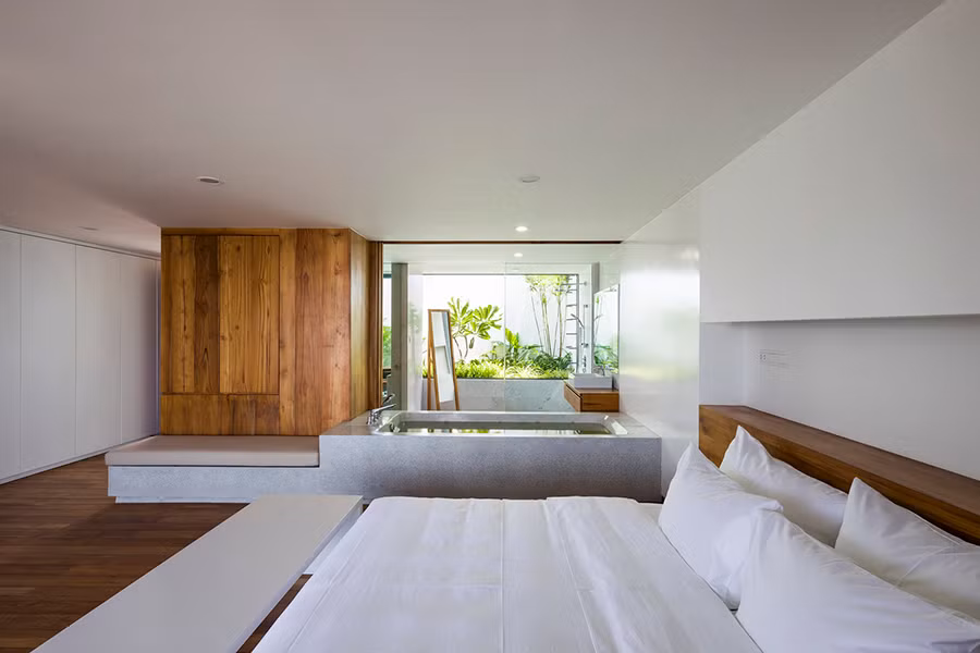 Khu vực vệ sinh gần gũi với thiên nhiên.