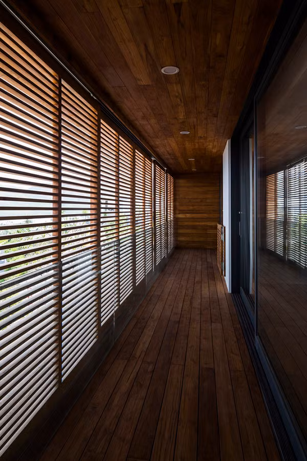 Hệ thống cửa chớp được thiết kế linh hoạt