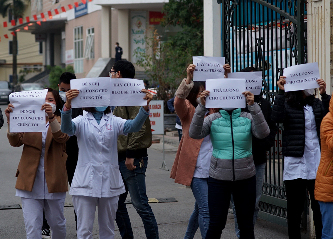ThS Bình cho biết thêm, do đây là Bệnh viện điều trị, phục hồi chức năng nên thu nhập của bác sĩ, nhân viên thấp. Người cao nhất được khoảng 6-7 triệu đồng/tháng nhưng hơn nửa năm nay chỉ nhận được khoảng 3 triệu đồng/tháng.