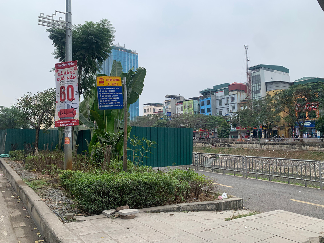 Tuyến cống bao số 1 dài 11,4km có đường kính D800mm đến D1.800mm chạy dọc theo sông Tô Lịch.