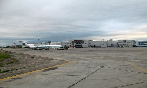 Sân bay Volgograd vẫn hoạt động bình thường, nhưng một phần hệ thống an ninh gắn trên tường đã bị hư hỏng.