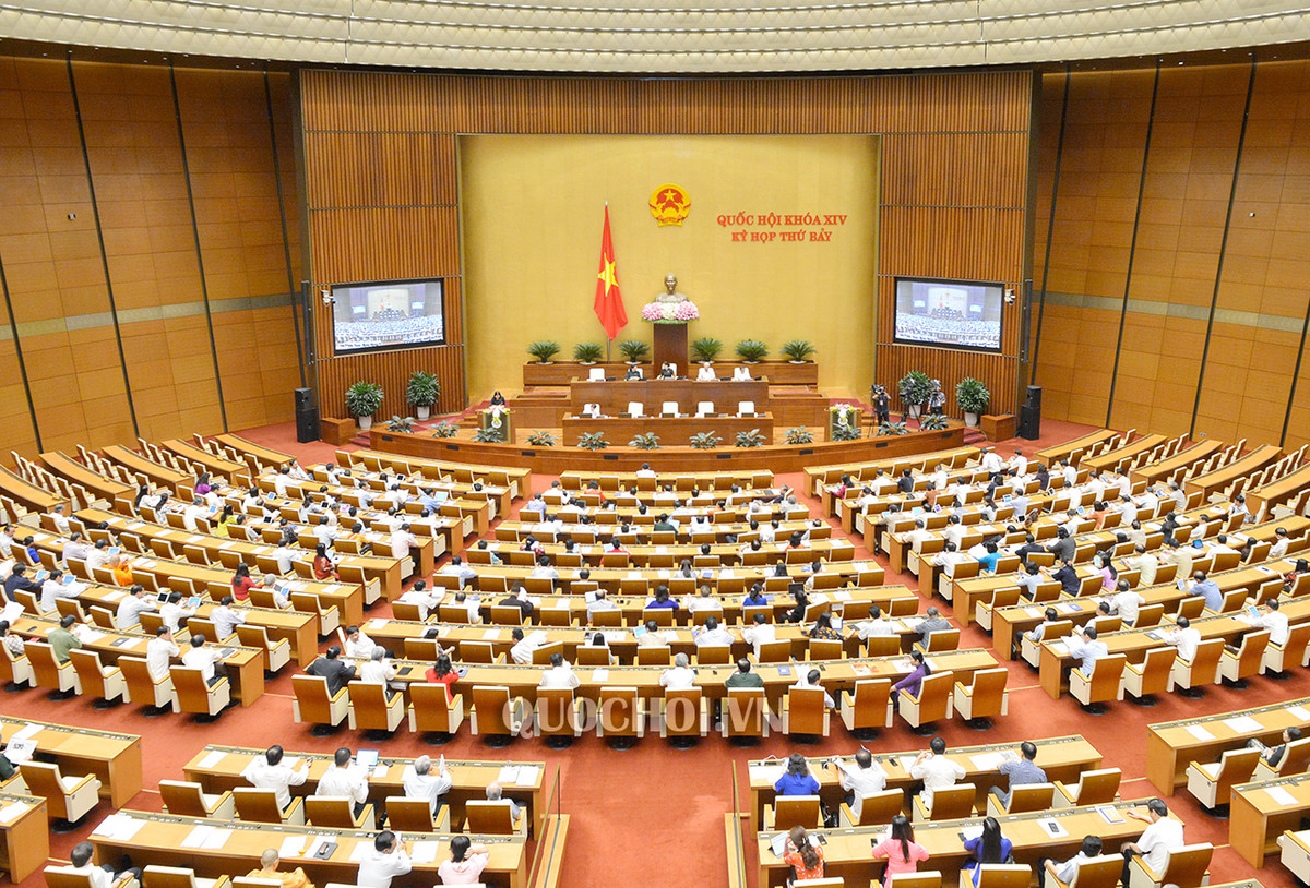 Ky hop thu 4 Quoc hoi XV: Chat van thanh vien Chinh phu, thao luan Luat Dat dai