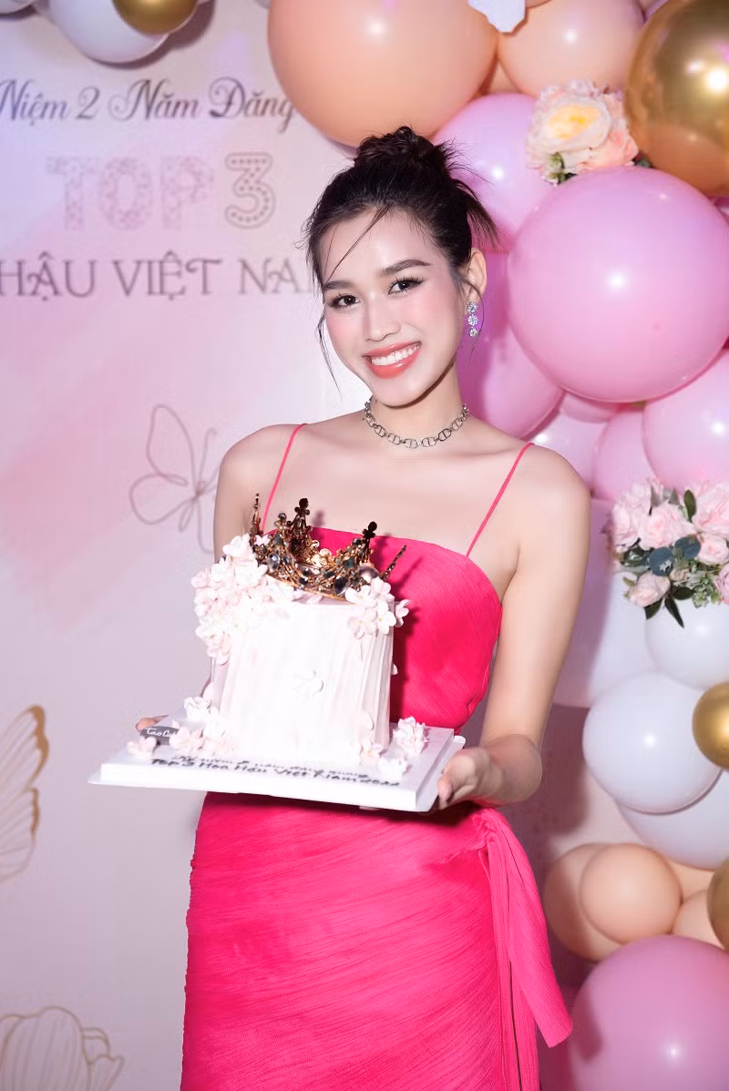 Hai năm vừa qua, Đỗ Hà, Ngọc Thảo đã mang đến niềm tự hào cho Việt Nam trên các đấu trường nhan sắc quốc tế.