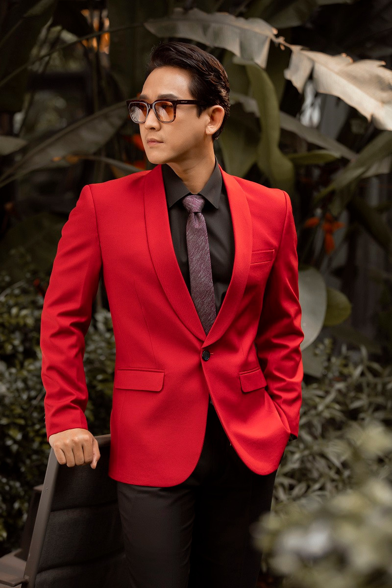 Anh được ê-kíp khen ngợi về tinh thần làm việc chuyên nghiệp, tràn đầy năng lượng.