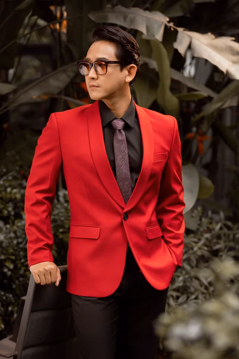 Anh được ê-kíp khen ngợi về tinh thần làm việc chuyên nghiệp, tràn đầy năng lượng.