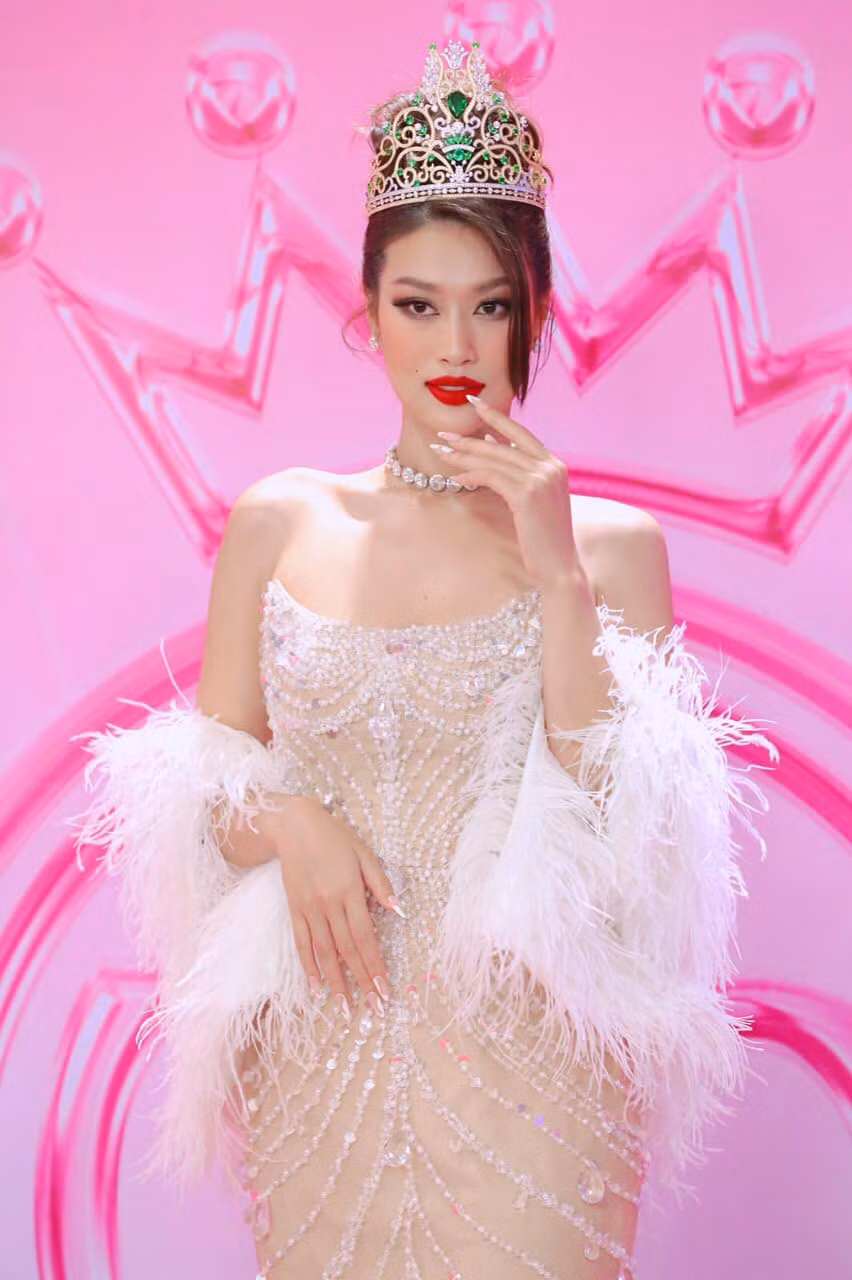 Hoa hậu Hòa bình Việt Nam Đoàn Thiên Ân cũng góp mặt tại chung kết Hoa hậu Việt Nam 2022.