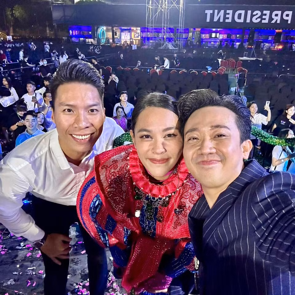 Trấn Thành chia sẻ xúc động về hậu trường "Ca sĩ mặt nạ" Tran Thanh chia se xuc dong ve hau truong