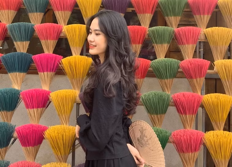 Cao Thị Mỹ Hạnh cũng tham gia cuộc thi năm nay. Cô sinh năm 2000, đến từ Nghệ An và hiện là sinh viên năm 4 trường Đại học Y dược Huế.