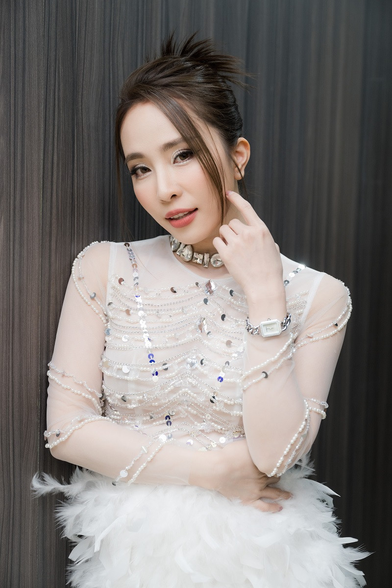 Sau đổ vỡ hôn nhân, nữ diễn viên kín tiếng chuyện tình cảm.