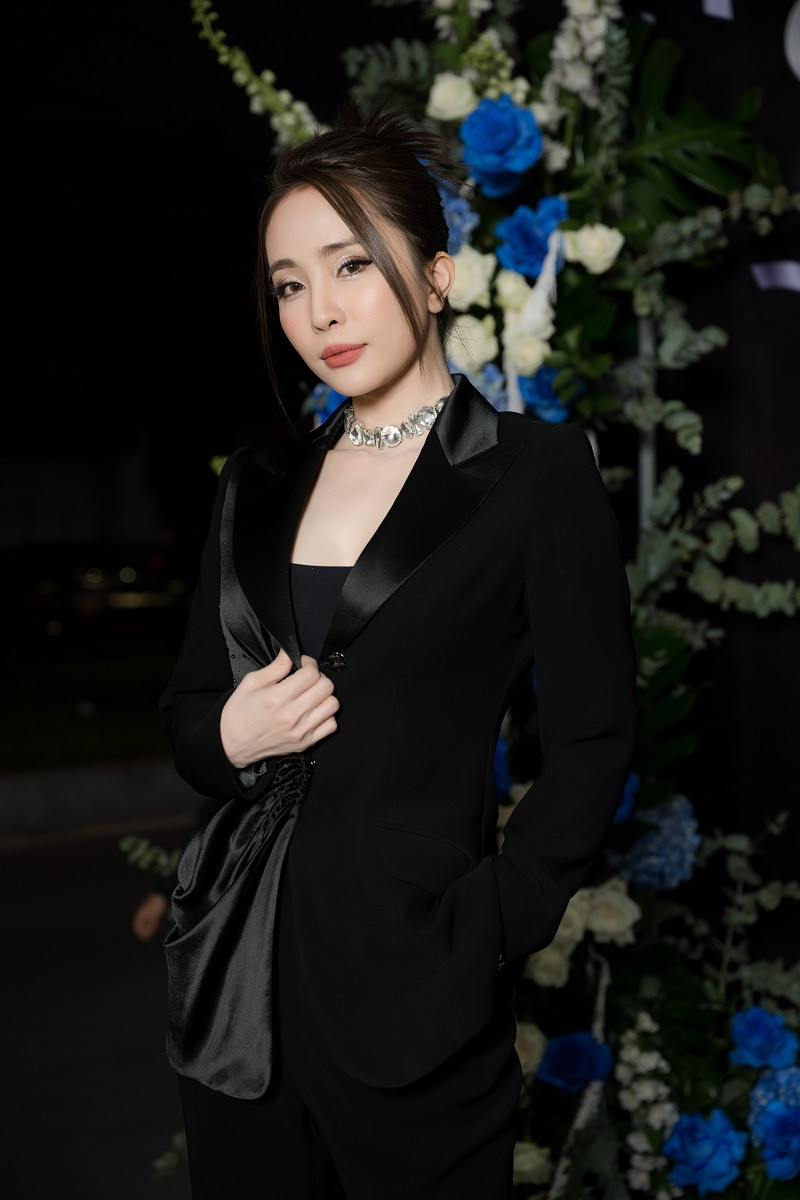 Diễn viên Quỳnh Nga từng có cuộc hôn nhân với người mẫu Doãn Tuấn. Tuy nhiên cặp đôi đã ly hôn sau 4 năm chung sống.