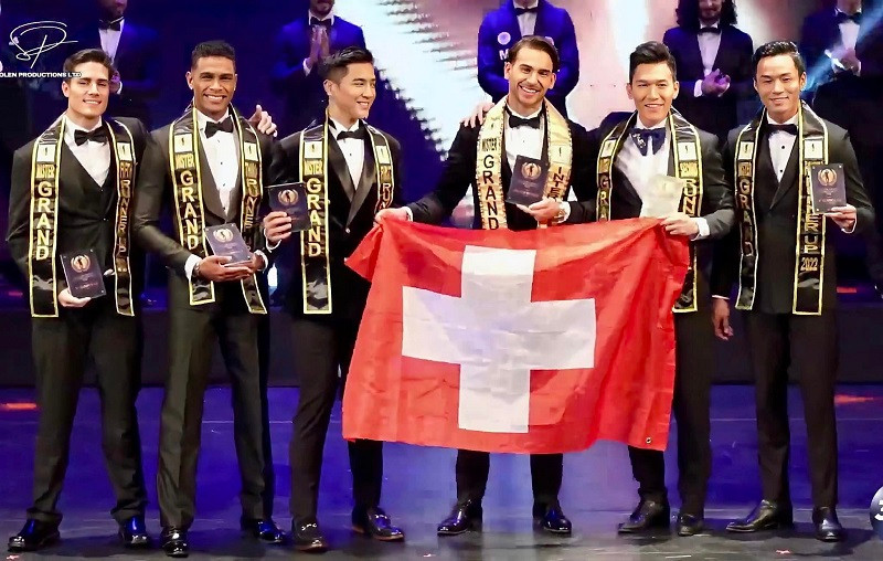 Vu Linh dang quang A vuong Mister Grand International 2022