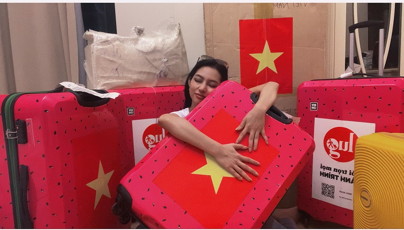 Lâm Thu Hồng nói vui, những ngày qua cô cảm tưởng trong đời chưa từng có nỗi nhớ nào khắc khoải, da diết như nhớ những kiện hành lý của mình.