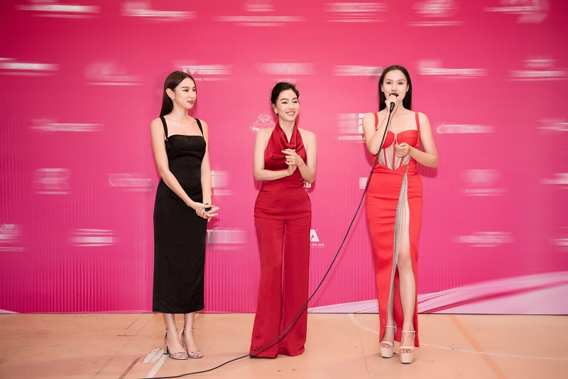 Cô nàng cũng là hình mẫu lý tưởng về người phụ nữ độc lập hiện đại mà nhiều cô gái theo đuổi.