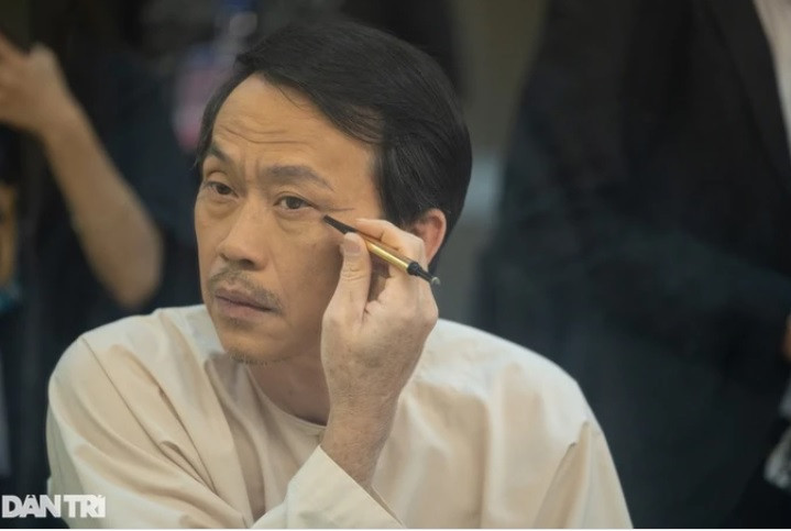 Về phía Hoài Linh, sau ồn ào chuyện từ thiện, nam danh hài khá im hơi lặng tiếng. Hoài Linh hiếm khi chia sẻ hình ảnh, thông tin cá nhân lên mạng xã hội. Ảnh: Dân Trí