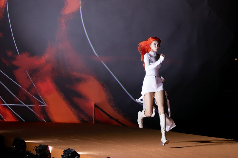 Màn trình diễn đột phá một lần nữa khẳng định chuyên môn, kỹ thuật chắc chắn và tài năng của Minh Tú.