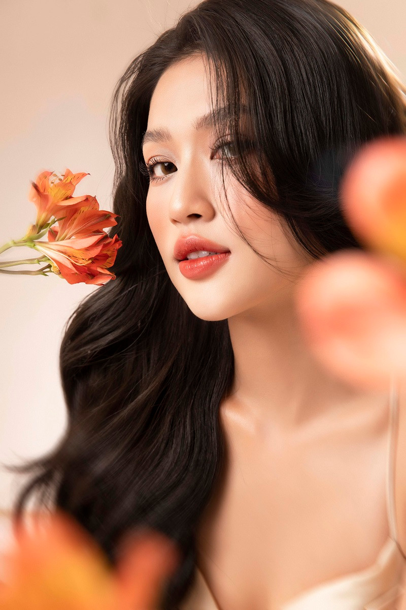 Điều này khiến người hâm mộ càng trông chờ hơn vào những lần chuyển mình trong các hoạt động sắp tới của Thiên Ân.