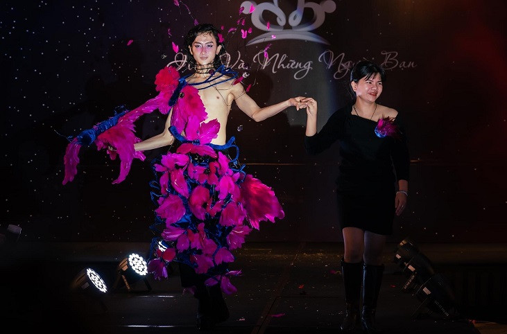 Đồng thời, sự kiện còn gắn kết những người yêu hoa khắp cả nước.