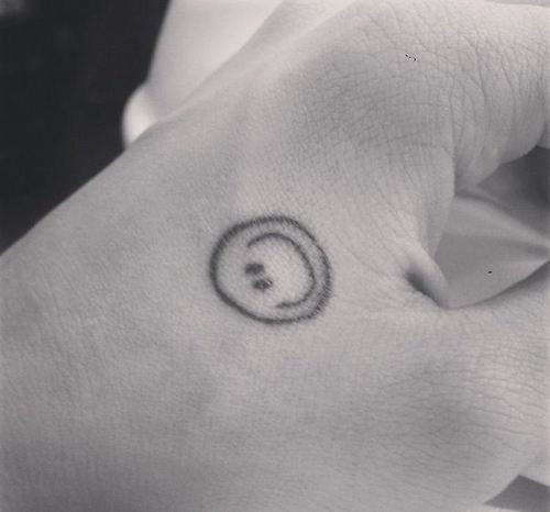 Những hình xăm giống nhau của Sơn Tùng và G-Dragon - Hình 10 Nhung hinh xam giong nhau cua Son Tung va G-Dragon-Hinh-10