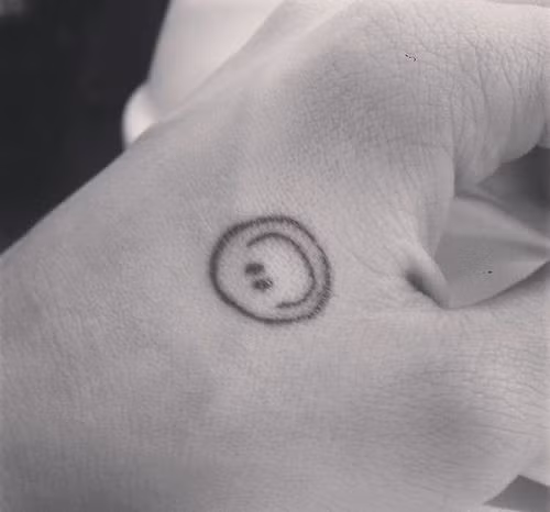 Nhung hinh xam giong nhau cua Son Tung va G-Dragon-Hinh-10