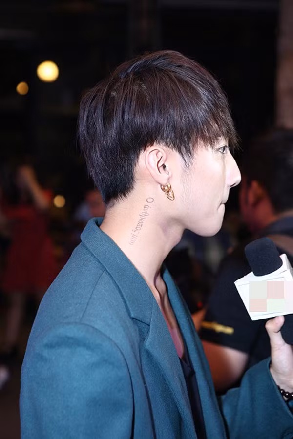 Nhung hinh xam giong nhau cua Son Tung va G-Dragon-Hinh-7