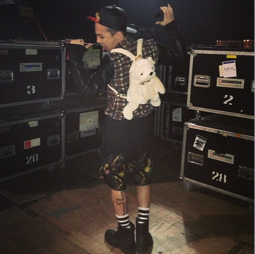 Những hình xăm giống nhau của Sơn Tùng và G-Dragon - Hình 6 Nhung hinh xam giong nhau cua Son Tung va G-Dragon-Hinh-6