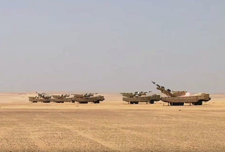 Mục đích của máy bay quân sự Nga khi bay đến căn cứ không quân Al Jufra, thuộc quyền kiểm soát của Quân đội Quốc gia Libya vẫn không được thông báo cụ thể.