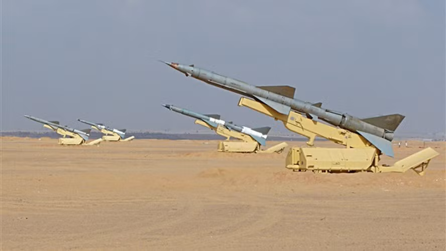 Trong biên chế lực lượng này ngoài những tổ hợp S-75 Dvina lạc hậu thì còn có cả Pechora-2M, Buk-M2E, Tor-M1 hiện đại hơn hẳn, tạo ra lưới lửa đa tầng rất đáng gờm.